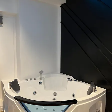 Tsakalof 17 Jacuzzi Kolonaki By Zeussuites Apartment